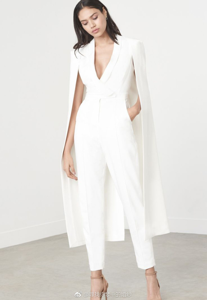 帅气的裤装婚纱图片