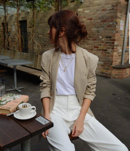 澳洲博主Jessica Alizzi法式穿搭的优雅灵魂图片